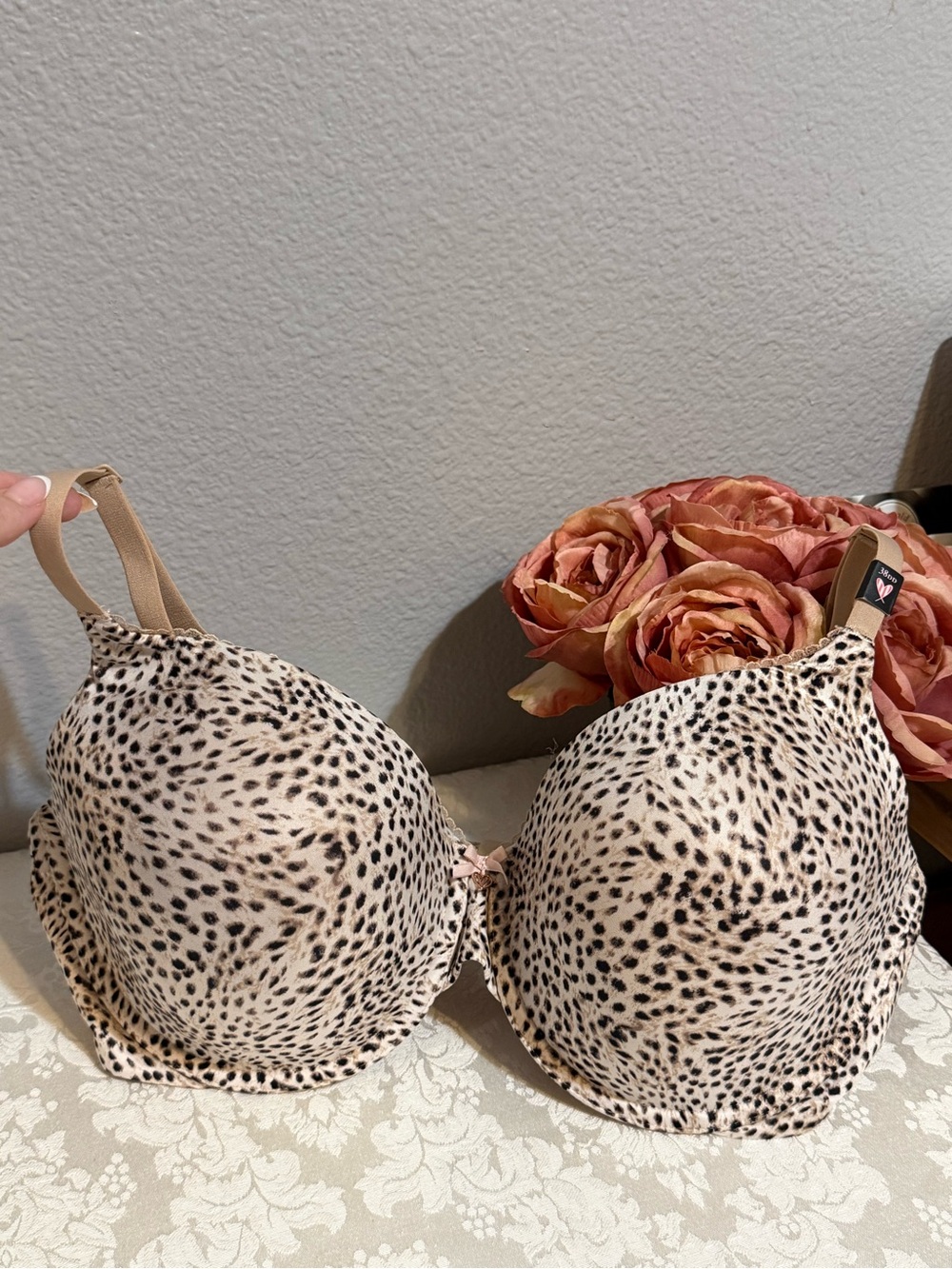 Victoria’s Secret VS Body Leopard Lightly Lined Perfect Coverage Bra 38DD NWT